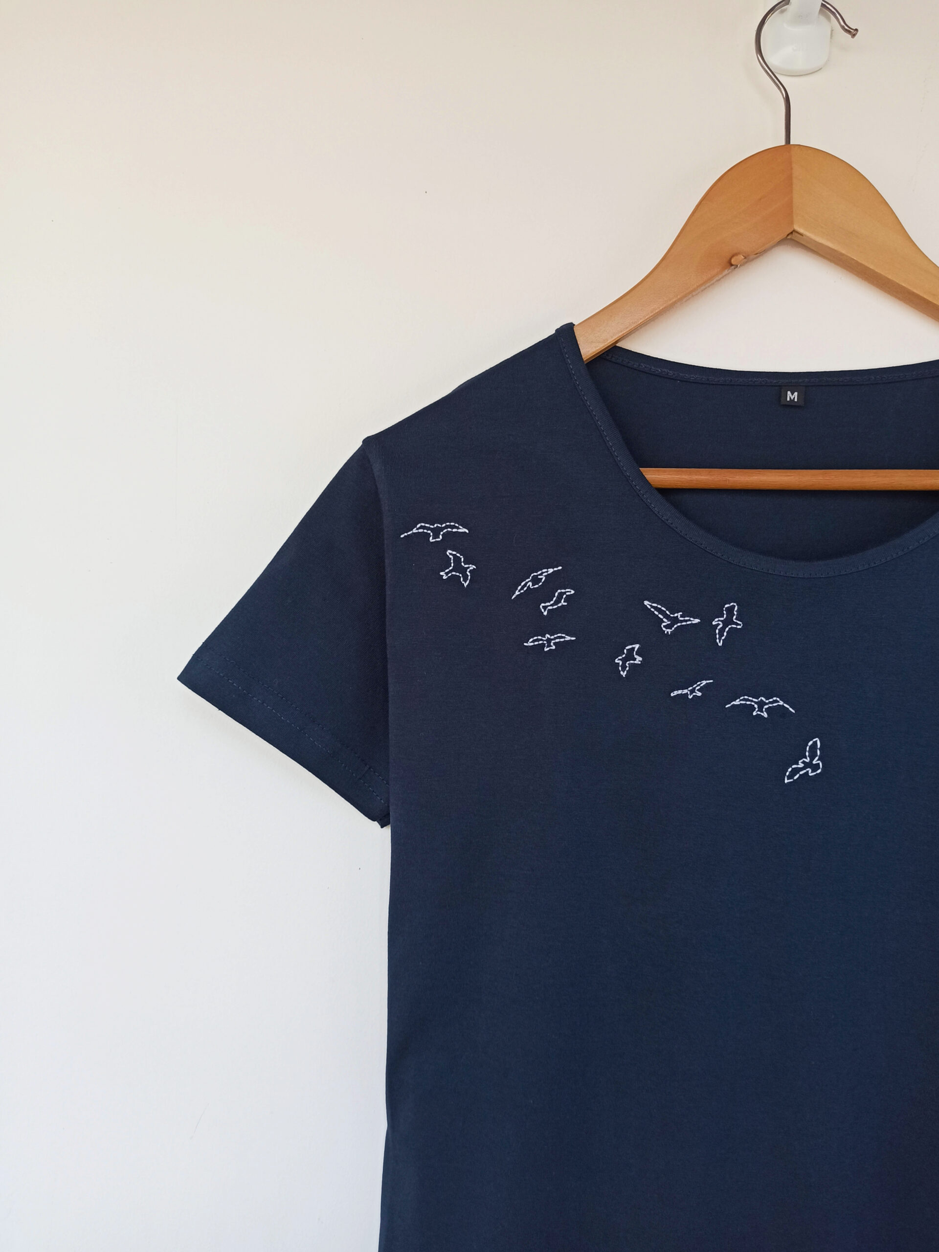 A-dam white organic T-shirt with Flying birds embroidery